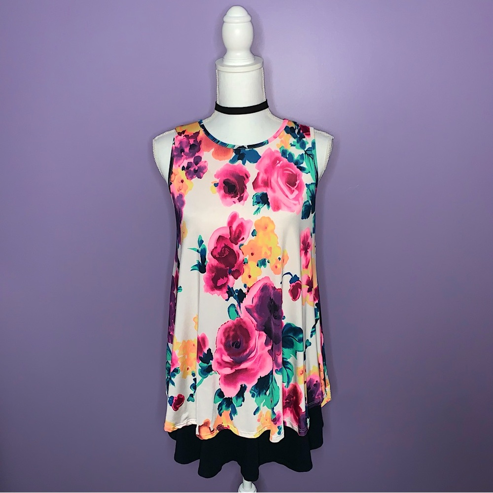 Boutique Colorful Floral Print Sleeveless Blouse